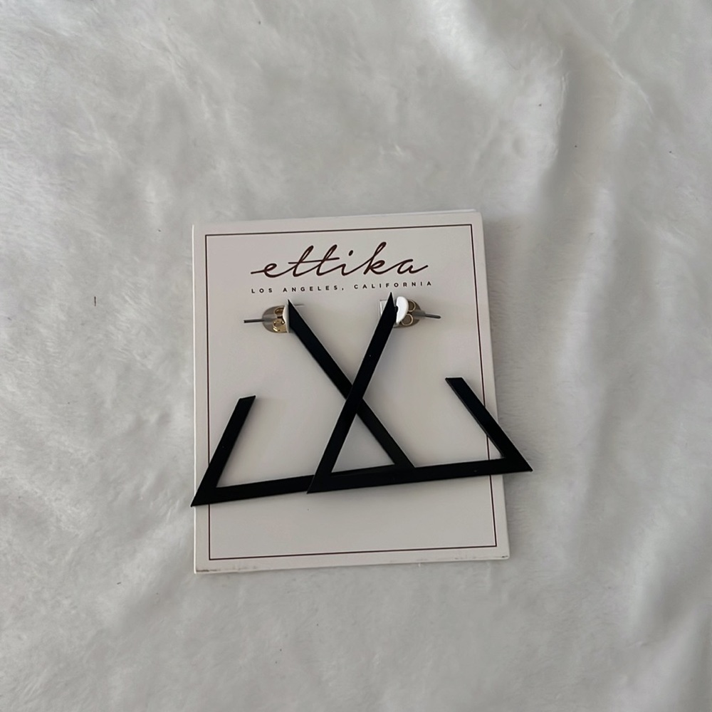 NWT Ettika triangle earrings - Picture 3 of 3